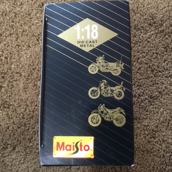Honda CR 250 R -Special Edition- Maisto 1:18 - Picture 7 of 12